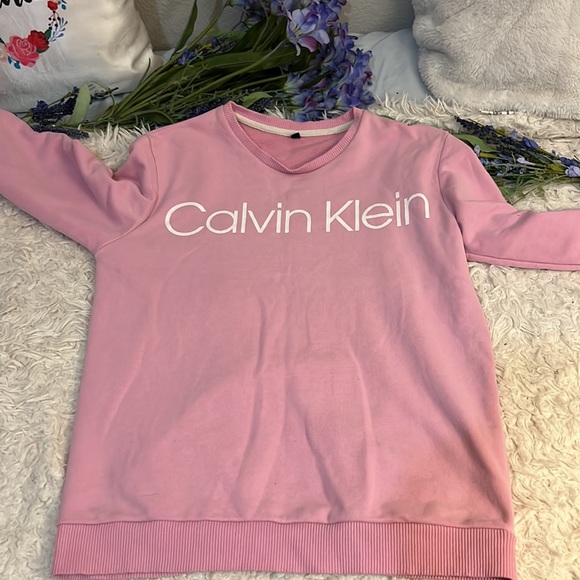 Sweatshirt - Picture 2 of 3